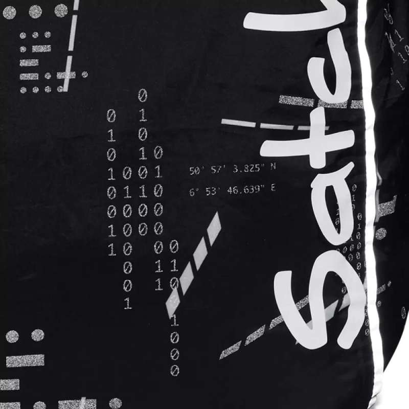 SATCH Regenschutz - in verschiedenen Farben - Regencape Ninja Matrix nah