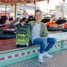 NEOXX Schulrucksack Active Pro Pixel in my mind mit Kind sitzend