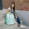 NEOXX Schulrucksack Flow Mint to be mit Kind sitzend