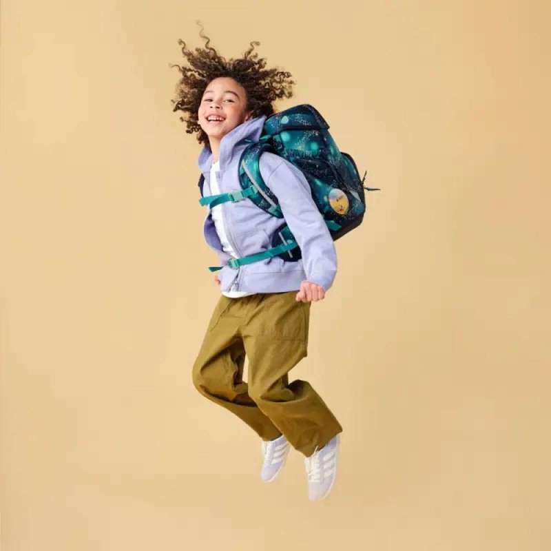 ERGOBAG Schulranzen Set 5 tlg CUBO - RaumfahrBär Kind mit Schulranzen Front