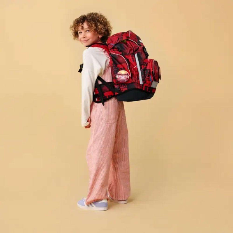 ERGOBAG Schulrucksack Set 6 tlg - AlarmBärreitschaft Kind mit Schulranzen Rückansicht
