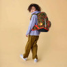 ERGOBAG Schulrucksack Set 6 tlg - FeuerspeiBär Kind mit Schulranzen Rückansicht