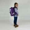 SCHNEIDERS Schulranzen 9 tlg Set ERGOLITE - Purple Dream Kind mit Schulranzen seitliche Rückansicht