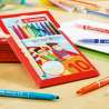 STABILO Filzstift und Fineliner Trio 2 in 1 10er Set auf dem Tisch